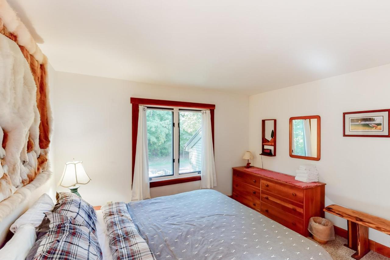 Mountain Breeze Getaway Condos Warren Exterior photo