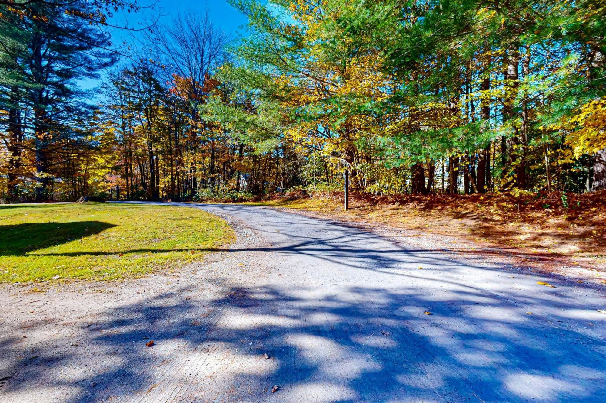 Mountain Breeze Getaway Condos Warren Room photo