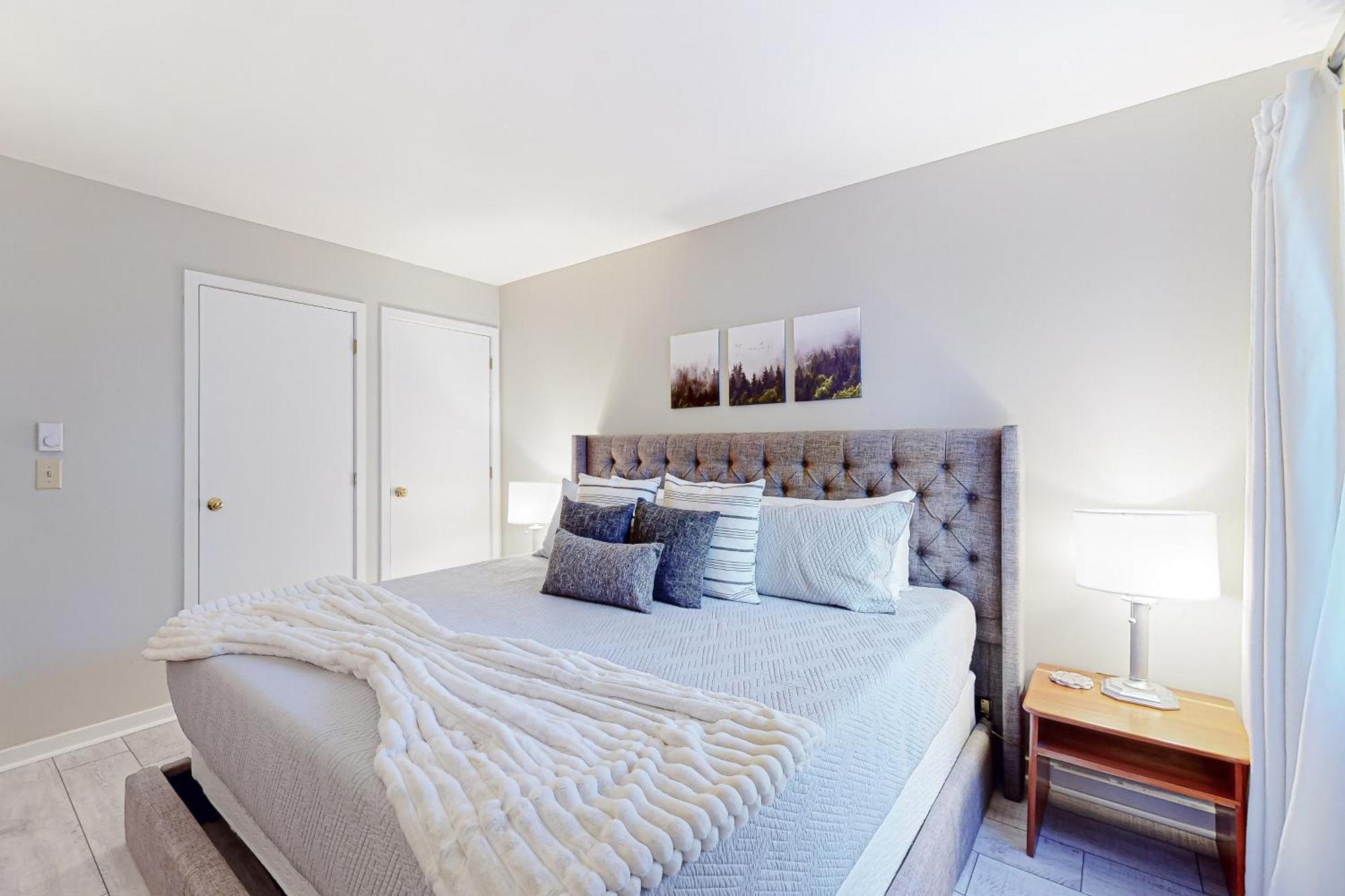 Mountain Breeze Getaway Condos Warren Room photo