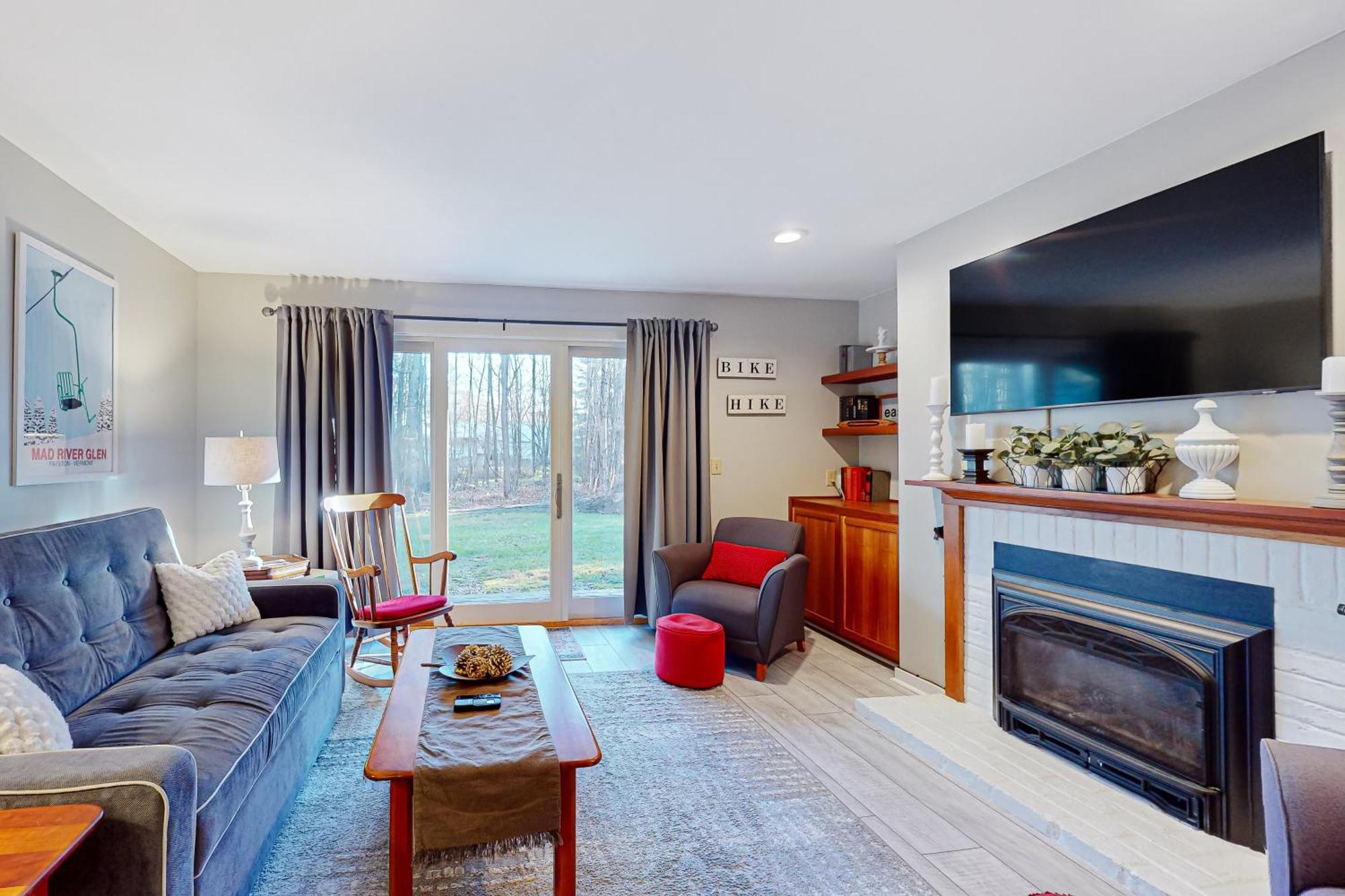 Mountain Breeze Getaway Condos Warren Room photo