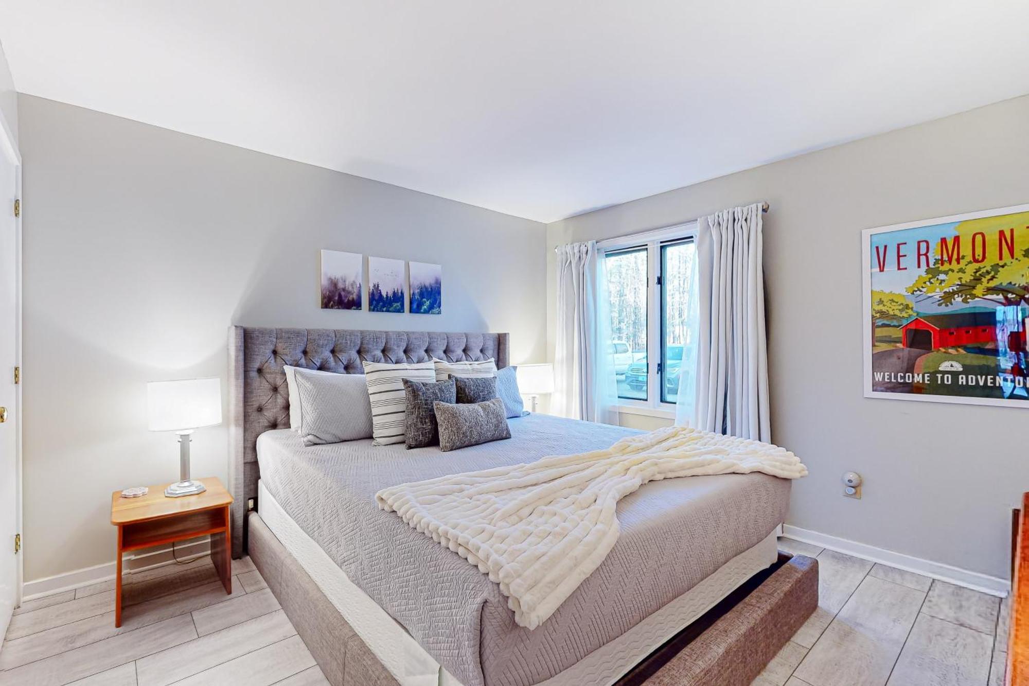 Mountain Breeze Getaway Condos Warren Room photo