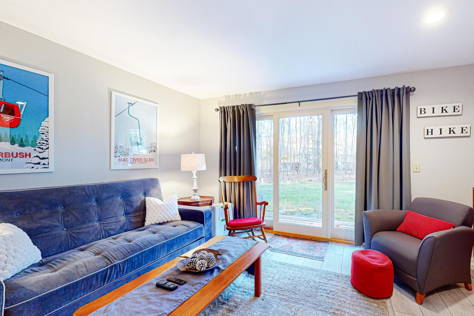 Mountain Breeze Getaway Condos Warren Room photo