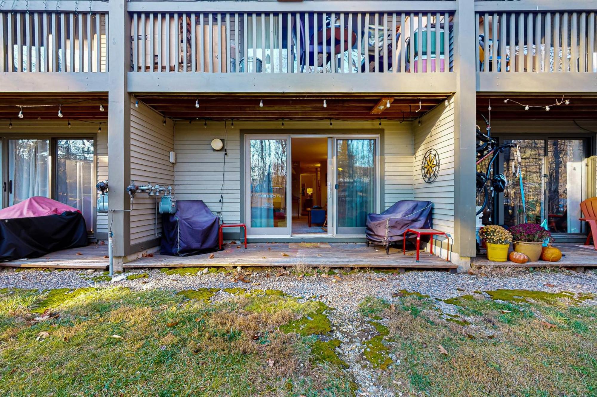 Mountain Breeze Getaway Condos Warren Room photo